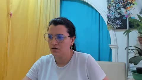 Snapshot of marilyn_garcia chatting on July 15, 12:54 pm MARILYN SEXY online show from July 15, 12:54 pm