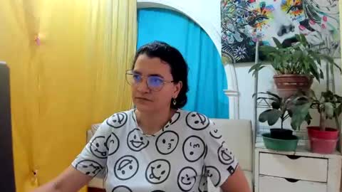 Snapshot of marilyn_garcia chatting on July 16, 10:05 pm MARILYN SEXY online show from July 16, 10:05 pm
