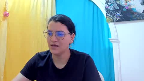 Snapshot of marilyn_garcia chatting on July 18, 1:15 pm MARILYN SEXY online show from July 18, 1:15 pm