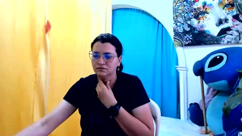 Snapshot of marilyn_garcia chatting on August 2, 4:05 pm MARILYN SEXY online show from August 2, 4:05 pm