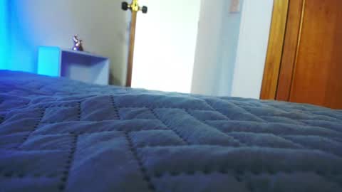 marilynetthan online show from January 8, 4:00 pm