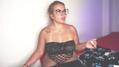 Snapshot of marilynleon chatting on October 23, 1:38 am Marilyn Leon online show from October 23, 1:38 am