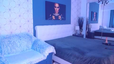 Mary Mais online show from February 8, 2:05 pm