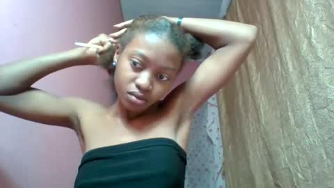 Snapshot of marinagold69 chatting on July 22, 6:05 am marinagold69 online show from July 22, 6:05 am