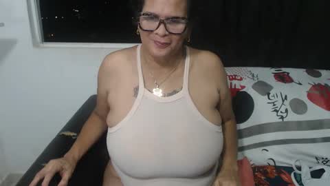 Snapshot of marinamilf chatting on January 10, 8:05 am Marina online show from January 10, 8:05 am