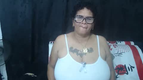 Snapshot of marinamilf chatting on January 12, 1:55 am Marina online show from January 12, 1:55 am