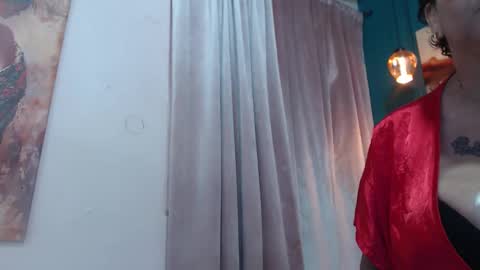 Snapshot of marinamilf chatting on February 17, 10:27 pm Marina online show from February 17, 10:27 pm