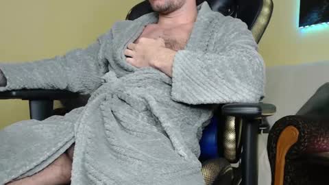 Snapshot of marioslim chatting on January 25, 8:42 am marioslim online show from January 25, 8:42 am