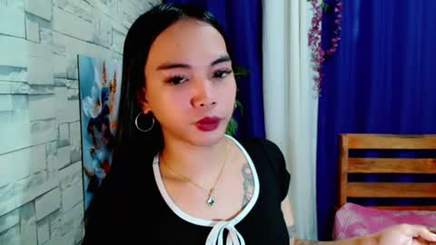 Snapshot of marishkafoxx chatting on July 12, 12:12 am marishka online show from July 12, 12:12 am