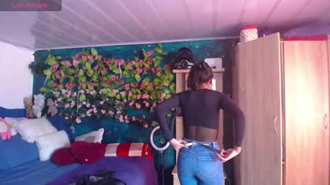 Snapshot of maritza_ferrerr chatting on February 8, 5:50 pm Maritza Ferrer -Samara Beltran online show from February 8, 5:50 pm