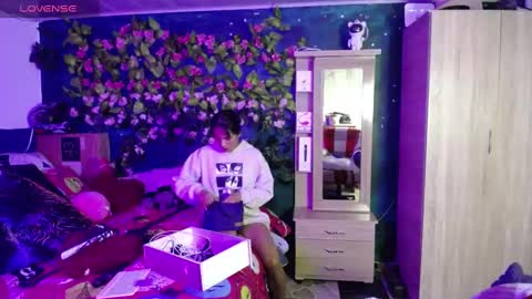 Snapshot of maritza_ferrerr chatting on February 16, 11:05 pm Maritza Ferrer -Samara Beltran online show from February 16, 11:05 pm