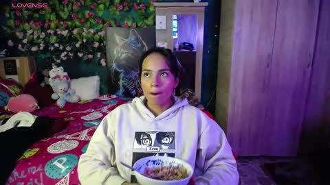 Snapshot of maritza_ferrerr chatting on February 17, 2:09 am Maritza Ferrer -Samara Beltran online show from February 17, 2:09 am