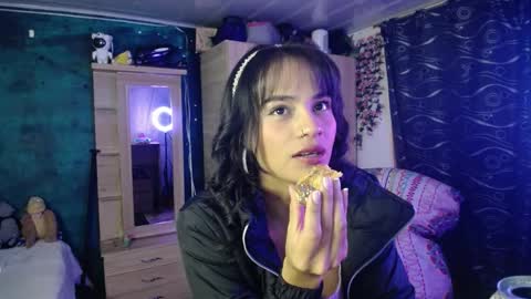 Snapshot of maritza_ferrerr chatting on February 28, 2:31 am Maritza Ferrer -Samara Beltran online show from February 28, 2:31 am