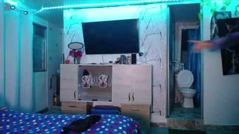 Snapshot of maritza_ferrerr chatting on October 21, 4:13 am Maritza Ferrer -Samara Beltran online show from October 21, 4:13 am