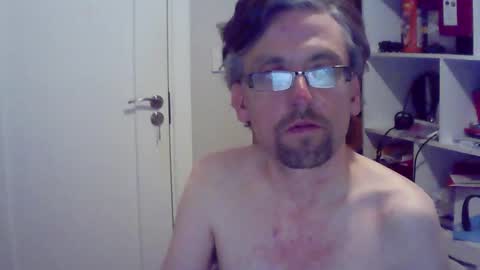 Snapshot of mark3271 chatting on January 12, 5:54 pm mark3271 online show from January 12, 5:54 pm