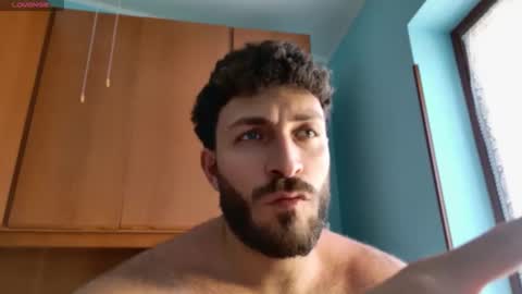 Snapshot of mark_ariete chatting on May 26, 11:39 am mark_ariete online show from May 26, 11:39 am