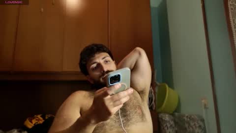 Snapshot of mark_ariete chatting on May 31, 9:27 pm mark_ariete online show from May 31, 9:27 pm