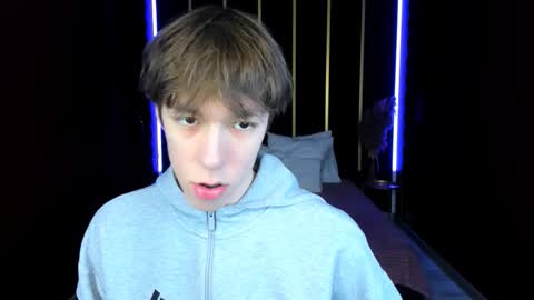 Mark online show from March 8, 10:41 am