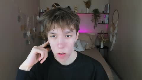 Mark online show from May 15, 2:13 pm