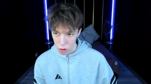 Mark online show from May 17, 9:38 am