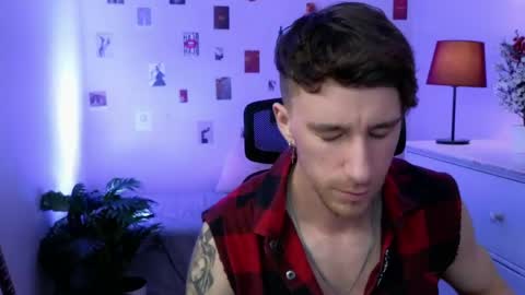 mark_caron online show from May 10, 1:44 am