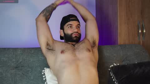 Mark online show from October 28, 9:50 pm