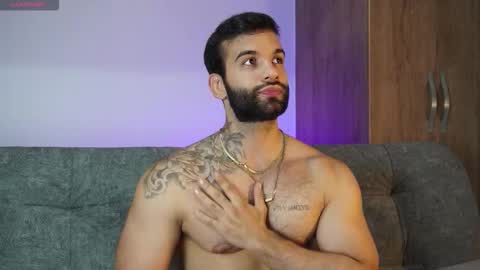 Mark online show from November 1, 10:56 pm