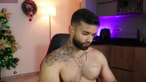 Mark online show from December 21, 10:50 pm