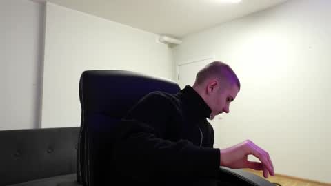 MARK KARSON online show from January 18, 1:15 pm