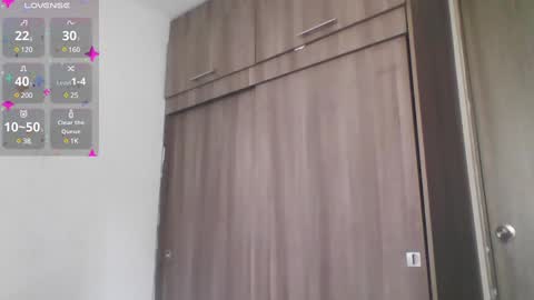 Snapshot of mark_rut chatting on December 22, 6:26 pm MODEL Mark Rut online show from December 22, 6:26 pm