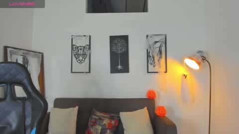 mark_x23 online show from October 25, 1:13 am