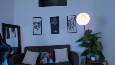 mark_x23 online show from May 1, 4:28 am