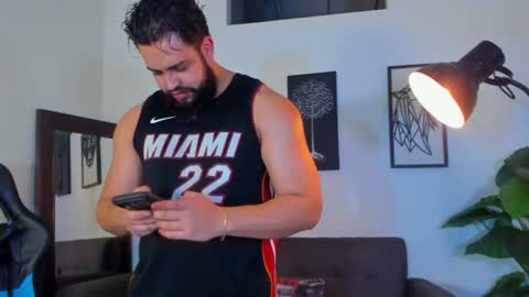 mark_x23 online show from June 11, 5:49 am