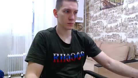 Snapshot of markbodrov chatting on February 13, 11:39 am markbodrov online show from February 13, 11:39 am