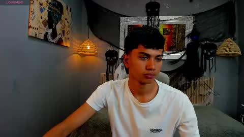 markbowie online show from November 4, 11:31 am