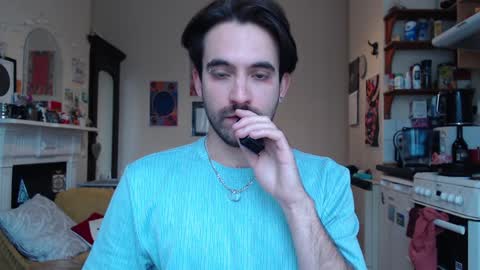 Snapshot of marke97 chatting on December 10, 10:38 am Mark online show from December 10, 10:38 am