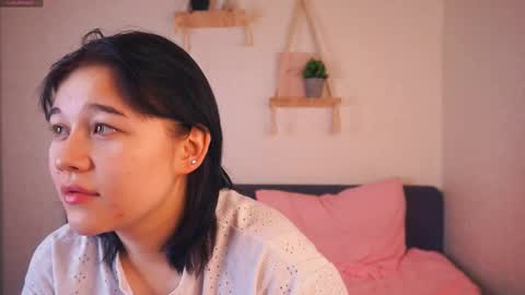 Kira and Evia online show from November 26, 7:42 am