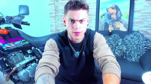 Sebastian online show from December 12, 2:15 am