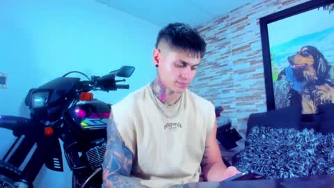 Sebastian online show from January 20, 1:39 am