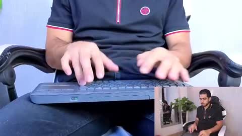 Snapshot of markoss_miles chatting on July 25, 11:52 am Markos online show from July 25, 11:52 am