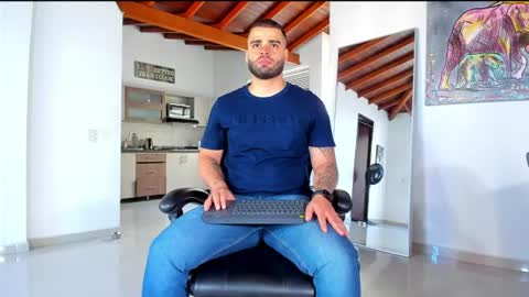 Snapshot of markus_tyler chatting on June 11, 10:08 pm markus_tyler online show from June 11, 10:08 pm