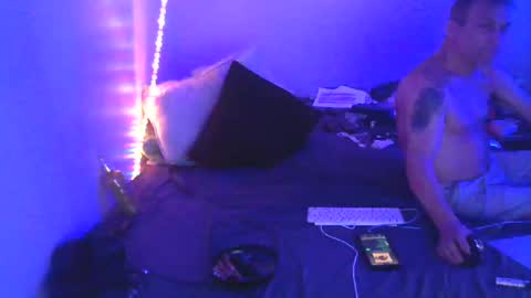 markymark101825061 online show from January 10, 1:53 am