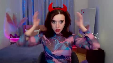 Snapshot of marladewis chatting on November 23, 6:24 am MarlaDewis online show from November 23, 6:24 am