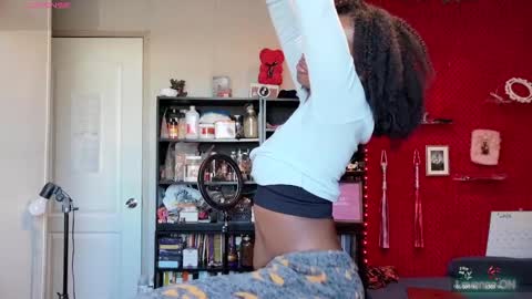 Snapshot of marleymadness9 chatting on February 13, 4:47 pm MarleyAquafina online show from February 13, 4:47 pm