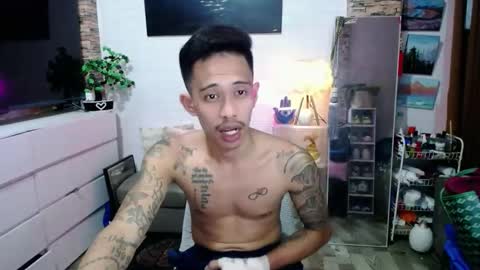 marlmoreno10 online show from April 25, 11:35 am