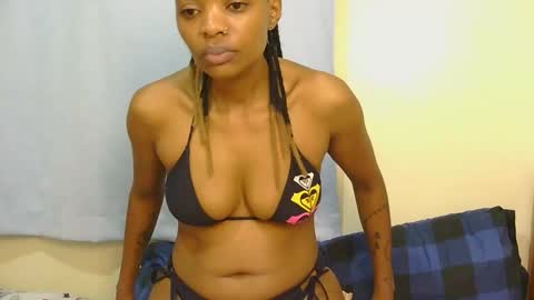 Snapshot of marly_babe chatting on June 9, 10:10 pm Marly online show from June 9, 10:10 pm