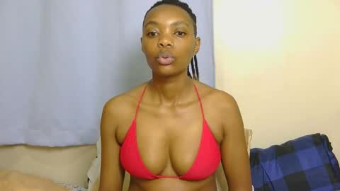 Snapshot of marly_babe chatting on June 10, 10:19 pm Marly online show from June 10, 10:19 pm