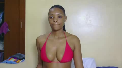 Snapshot of marly_babe chatting on July 16, 12:22 pm Marly online show from July 16, 12:22 pm