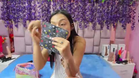 Snapshot of marlyanal chatting on December 11, 6:09 pm Marly Anal online show from December 11, 6:09 pm