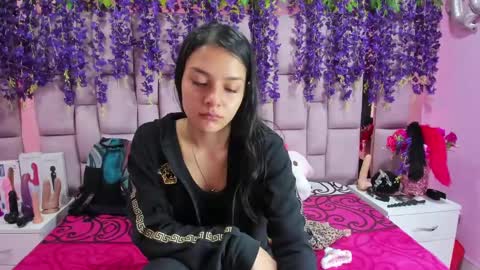 Snapshot of marlyanal chatting on February 17, 1:21 pm Marly Anal online show from February 17, 1:21 pm